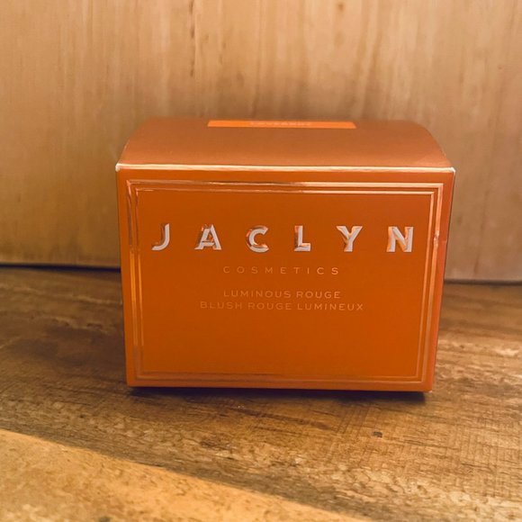 NIB Jaclyn Cosmetics Lover Boy Mood Light Luminous Rouge Blush 4.5g/ 0.16 oz. - Picture 5 of 10